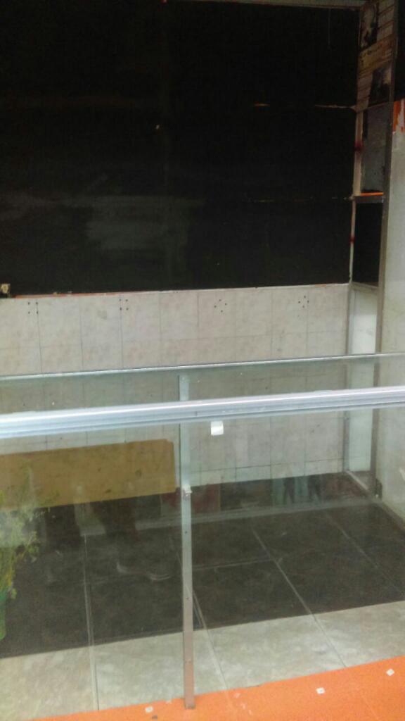 Arriendo local en el galan