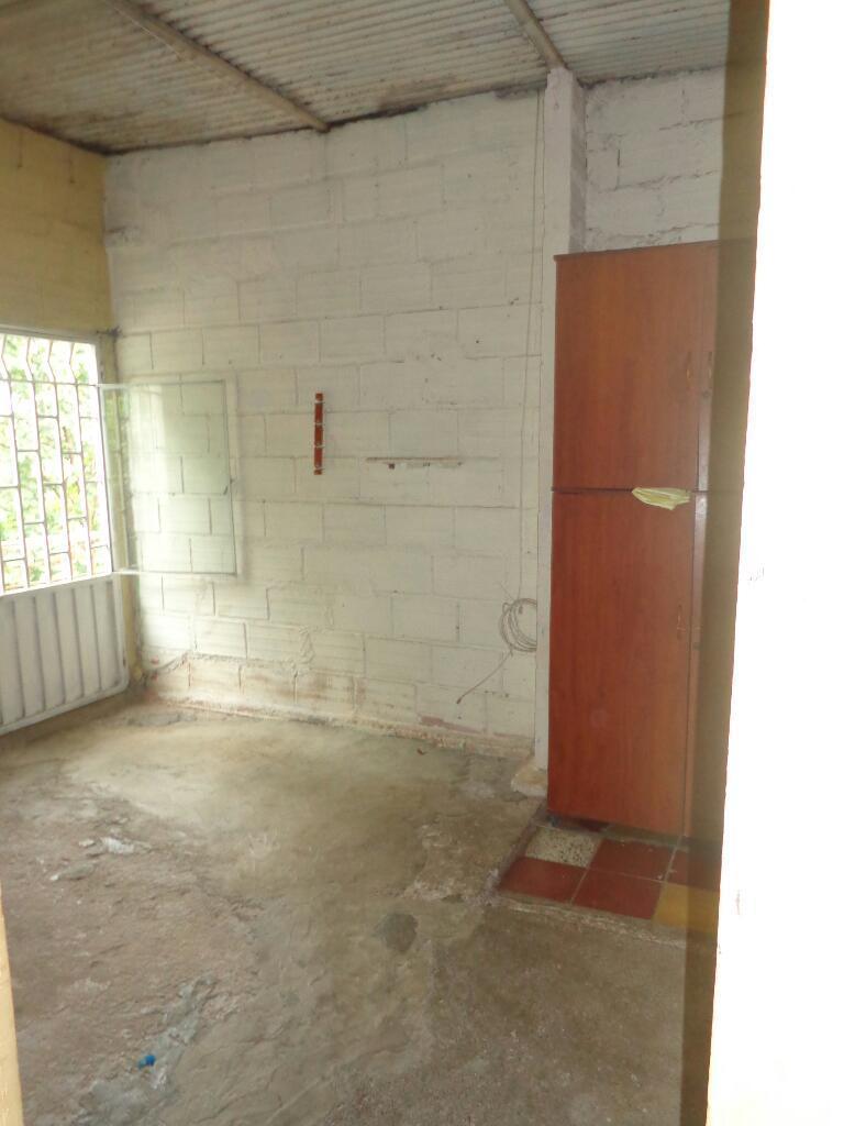 Vendo lote con construcción minima barrio dorado o caldas proveché 137 metros cuadrados