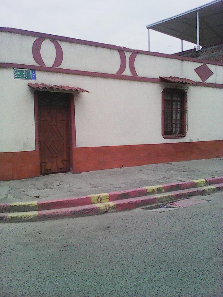 casa esquinera buen estado