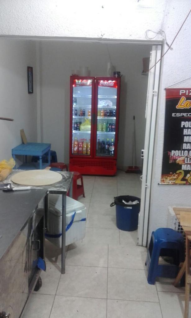 Se vende pizzeria bien ubicada