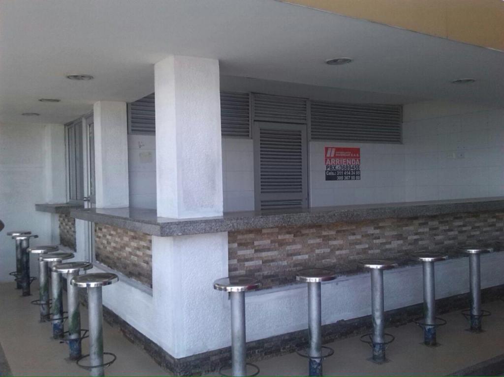 LOCAL COMERCIAL 20 MTS PARA CAFETERIA $850.000 RECREO