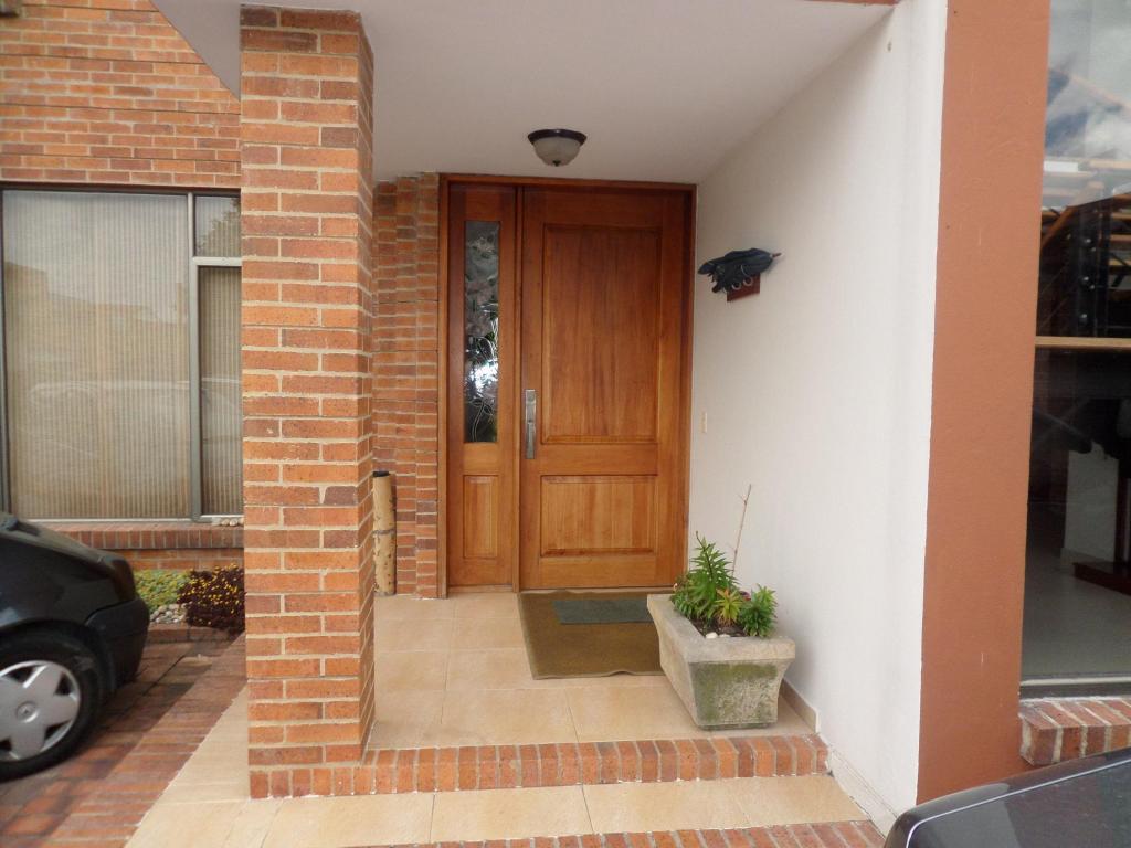 Arriendo/Venta DE CASAS EN NORTE BOGOTA 771005