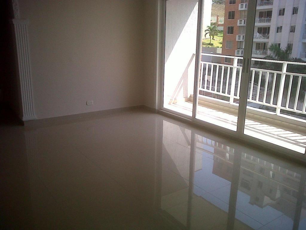 HERMOSO APARTAMENTO PARA ARRENDAR EN MIRAMAR