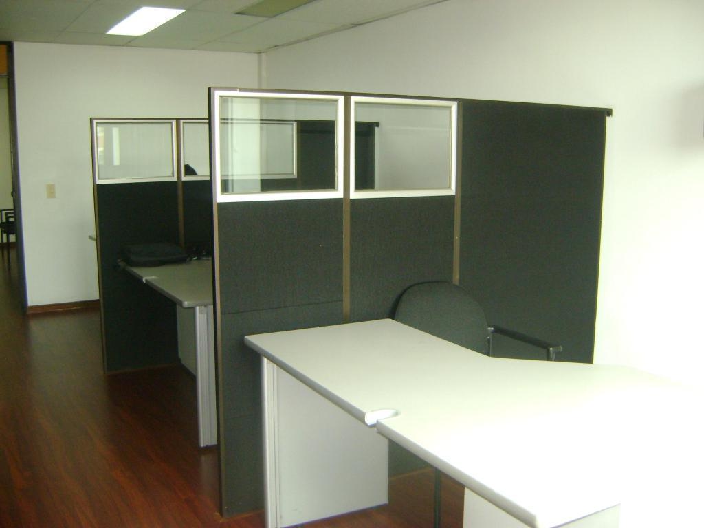 Arriendo Oficina amoblada