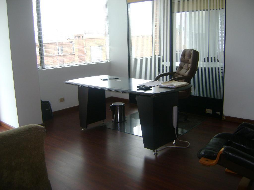 Arriendo Oficina amoblada