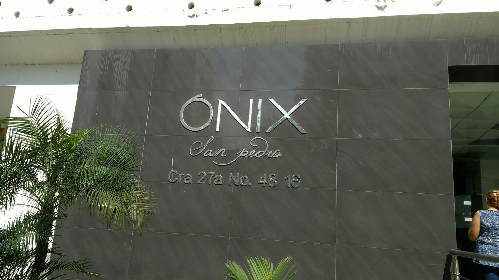 Onix San Pedro para extrenar Local Comercial bien ubicado zona de valorización y estatus