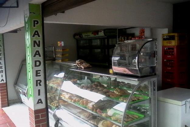 Se arrienda o vende panaderia