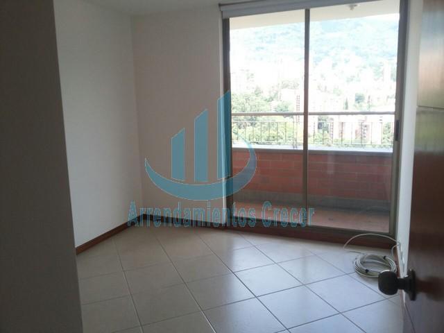 ARRIENDO DE APARTAMENTO EN SUROCCIDENTAL MEDELLIN 698145