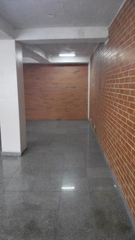 LOCAL EN ARRIENDO