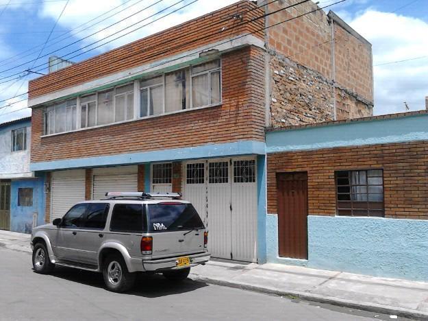 Vendo casa en san cayetano suba 12x30 tiene de construcción la mitad del lote casa de 3 pi