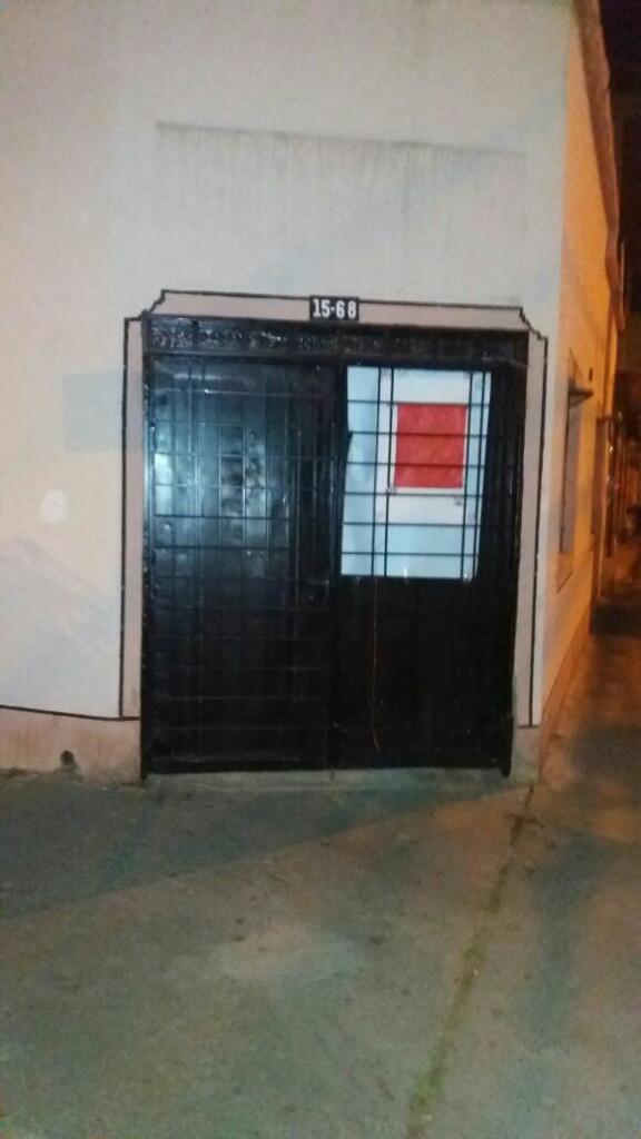 Se alquila local en el barrio como 420.000