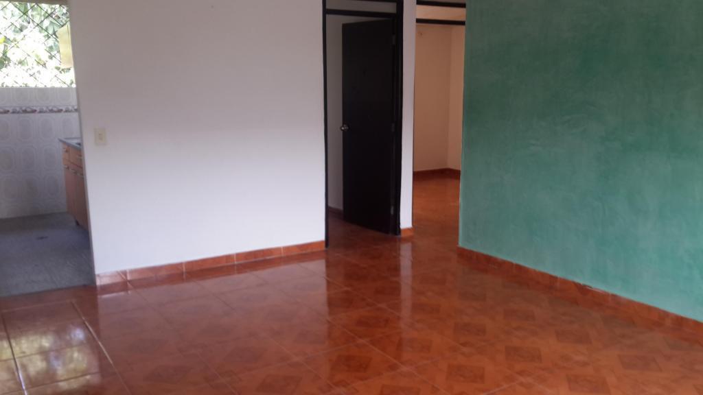 VENDO APARTAMENTO, NO ES CONJUNTO CERRADO SEGUNDO PISO