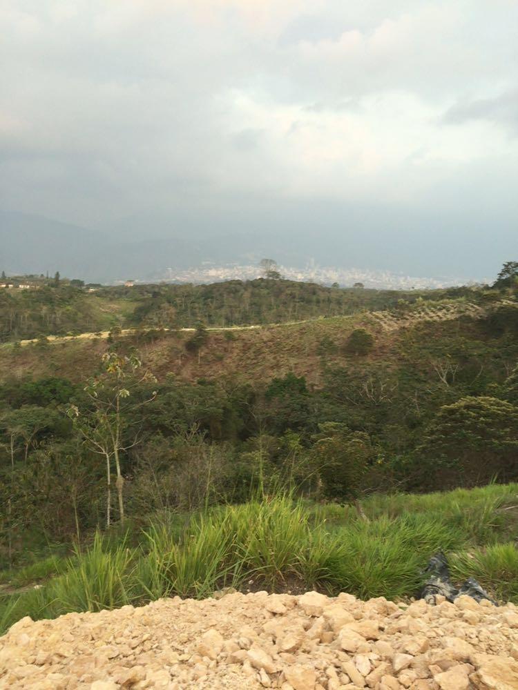 PRECIOSO LOTE EN  CON LA MEJOR VISTA A BUCARAMANGA QUE PODRÁ ENCONTRAR