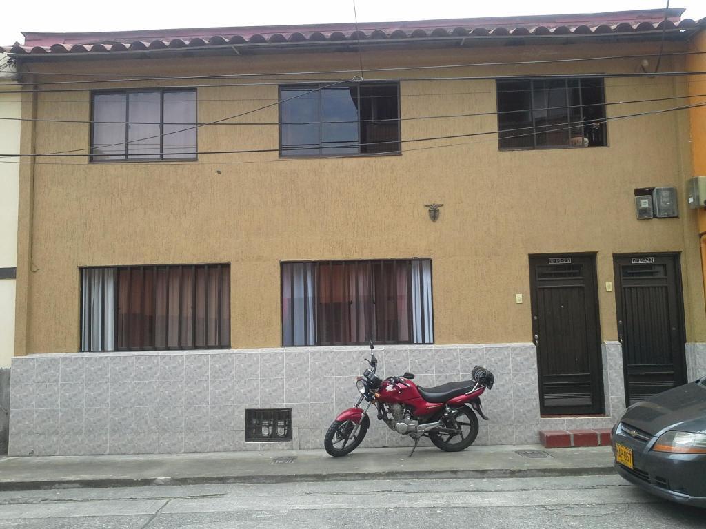 SE VENDE CASA EXCELENTE UBICACION