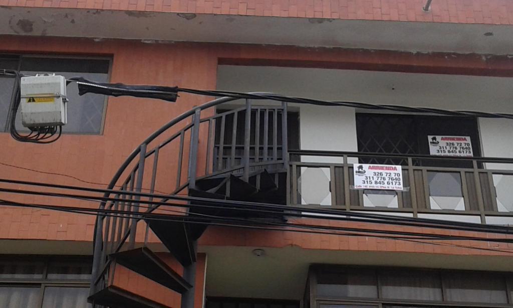 ESTE PREDIO ESTA UBICADO CERCA A LA FERRETERÍA LA 50