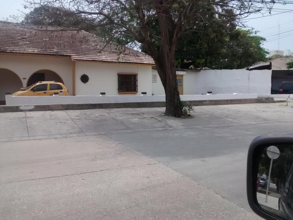 Arriendo casa para negocio 700 metros cuadrados