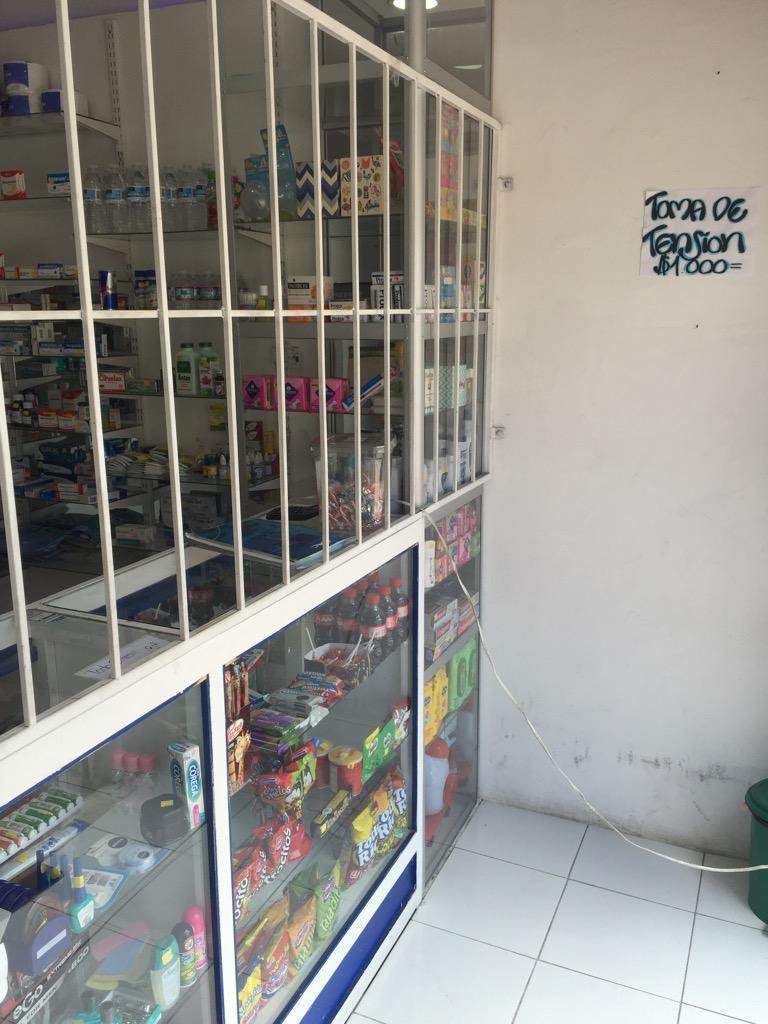 Drogueria Sobre Calle 63 Barrio San Luis, Súper Oportunidad Se Vende Por Imposibilidad Para Atenderla