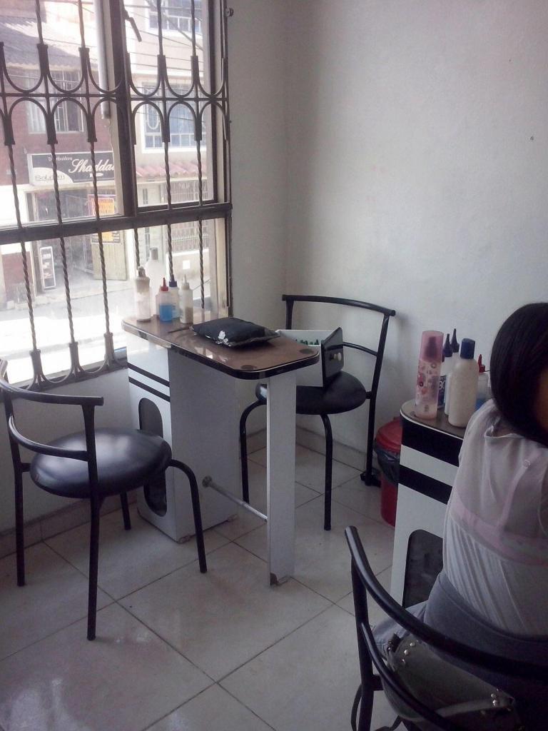 Rento local para uñas manicure y pedicure