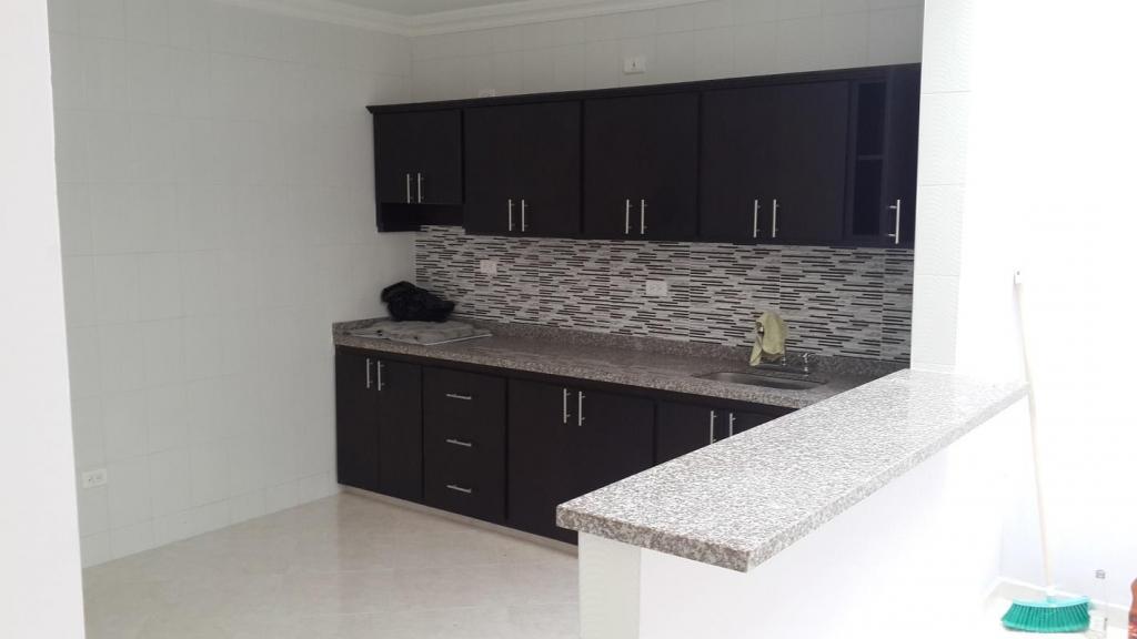 Recién Reformada y Remodelada, Barrio San Alonso, Área 274 mts²