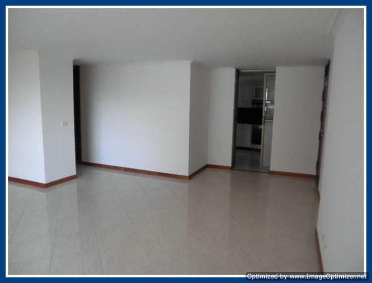 El Esmeraldal Excelente Apartamento en Arriendo