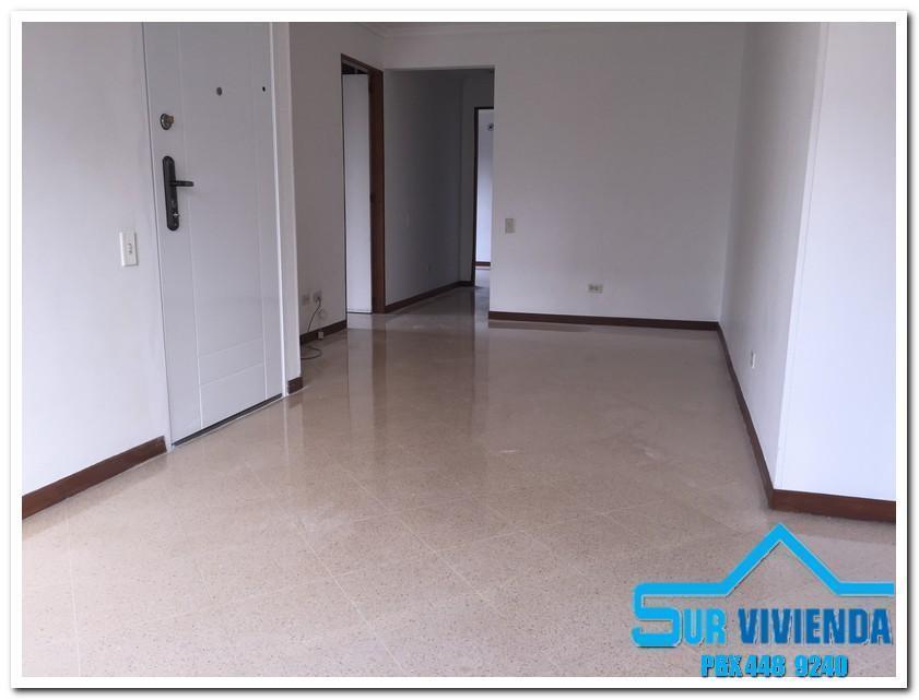 SE ARRIENDA APARTAMENTO EN