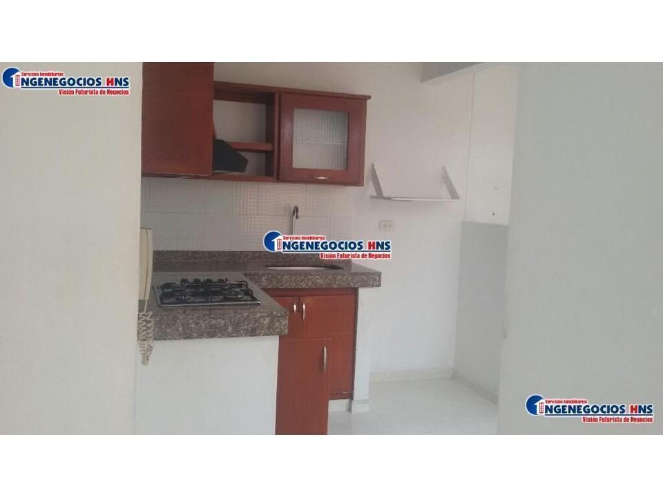 VENDO CASA AMPLIA EN CONJUNTO CERRADO