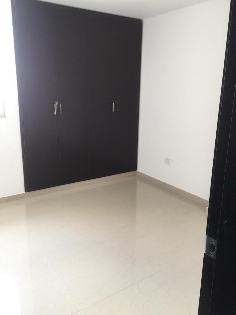 APARTAMENTO CON EXCELENTES ACABADOS