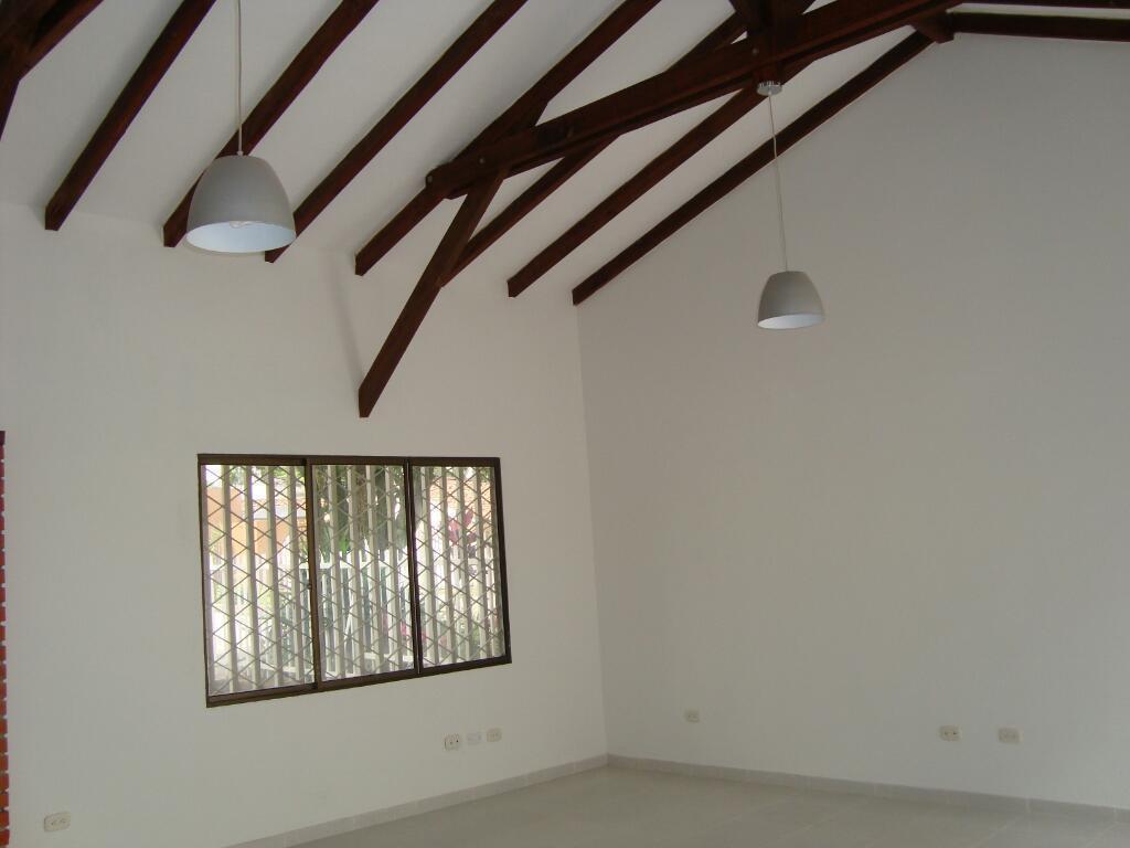 Casa en Sitio Residencial, Amplia