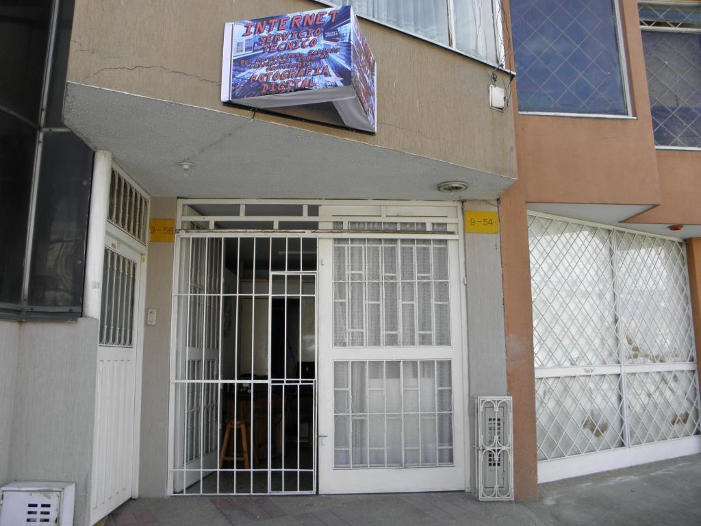 Vendo local comercial con apartamento, Soacha León XIII, transmilenio