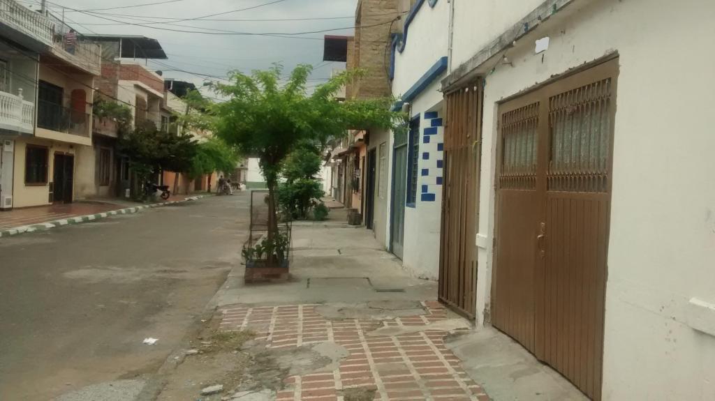 VENDO CASA LOTE CON 160 METROS CUADRADOS