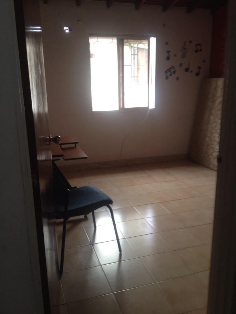 Arriendo Habitación Dama Sola Avenida Libertadores X Entrada Residente a Prados Clud