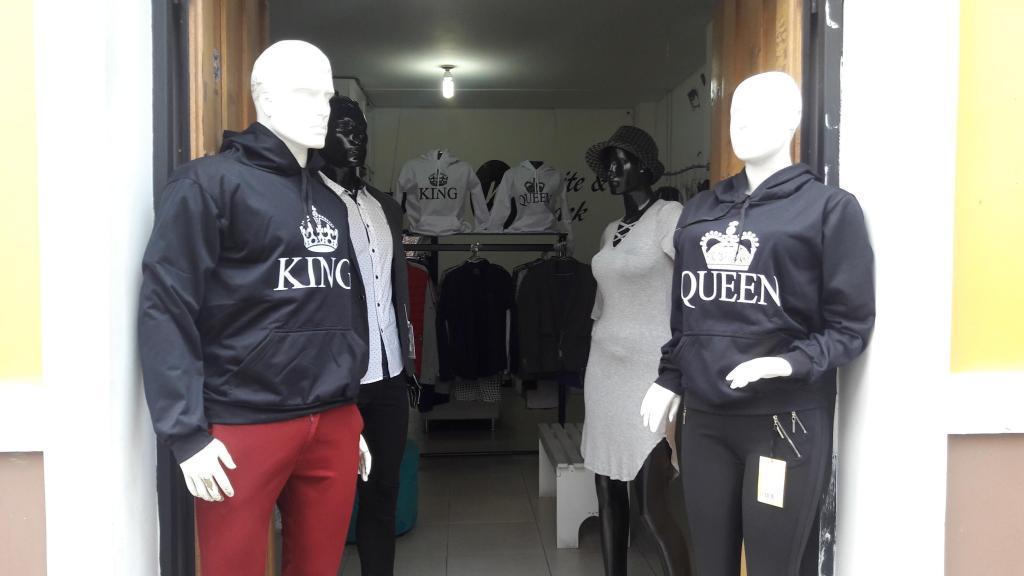 Venta de tienda de ropa y accesorios