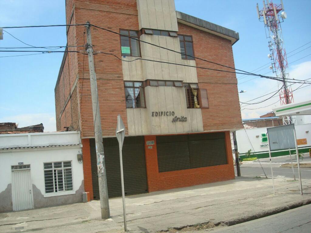 Edificio esquinero rentando