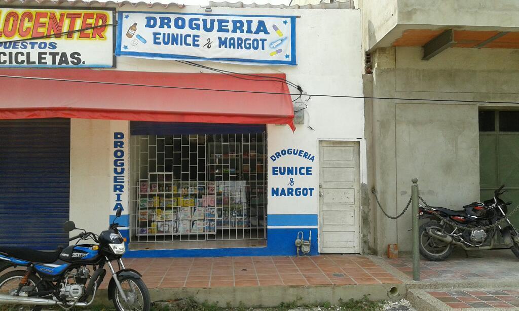 Droguería en Venta