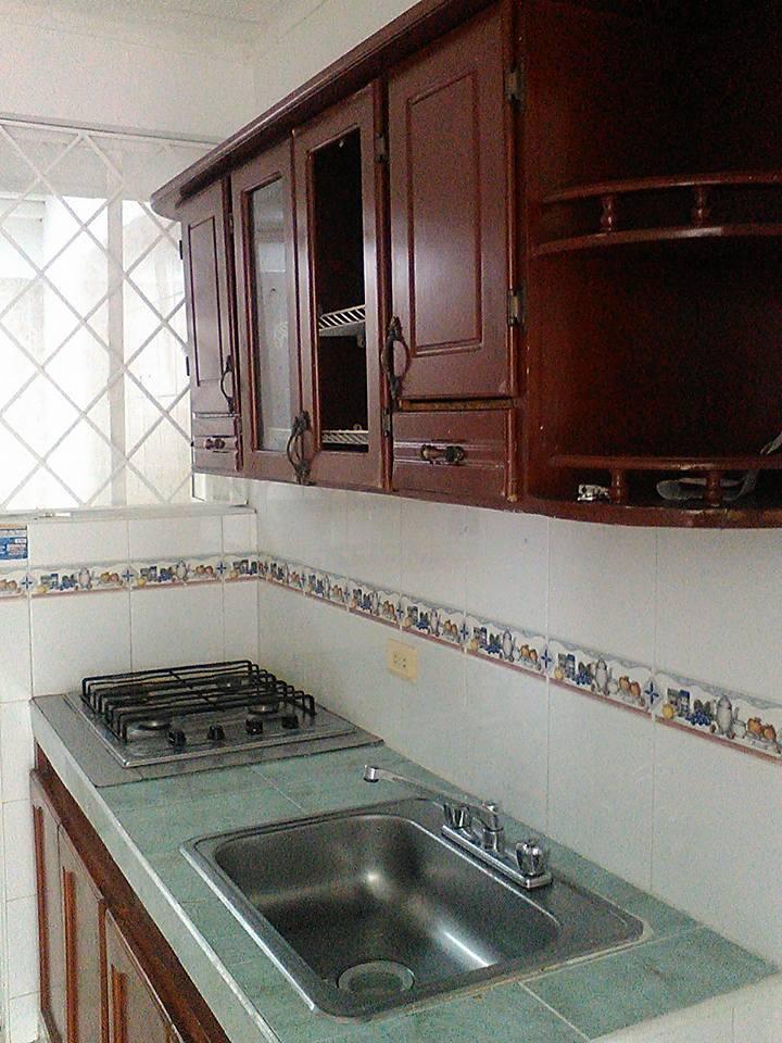 VENDO CASA BARRIO HACARITAMA