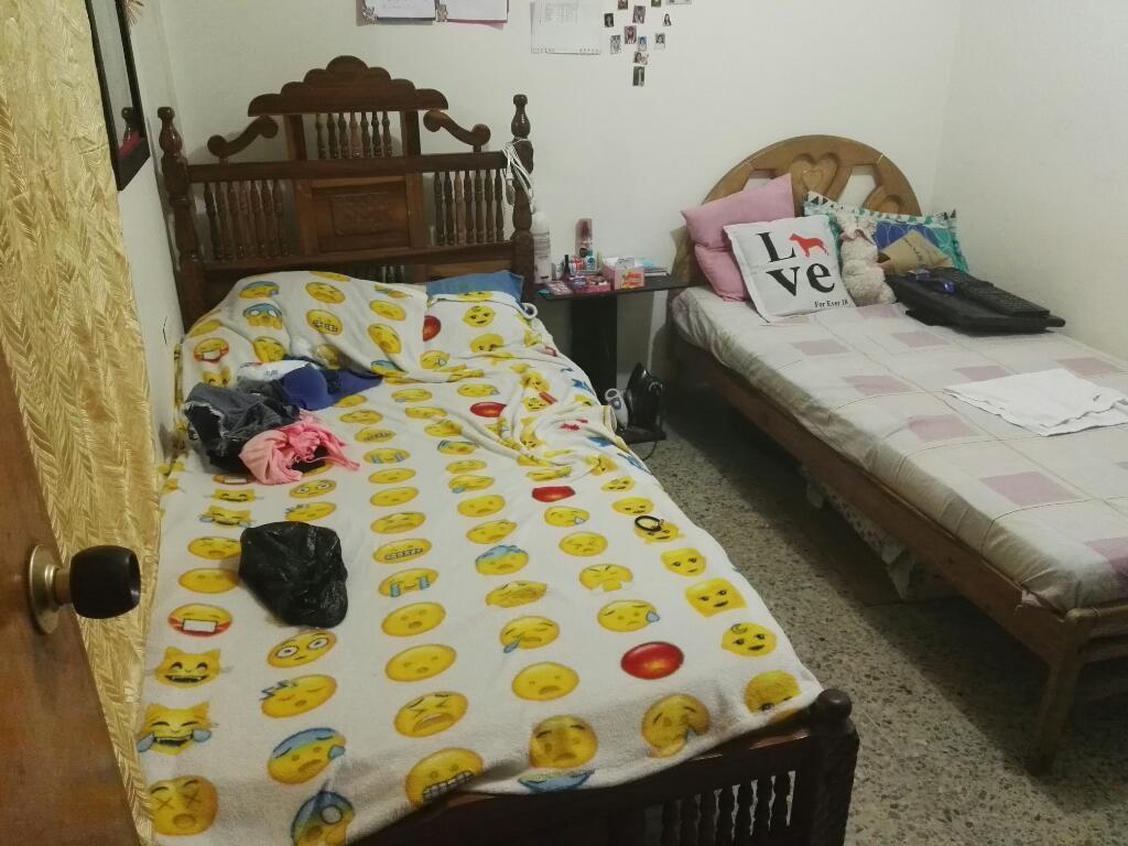 Ariendo Habitacion para Dos Estudiantes O Parejas