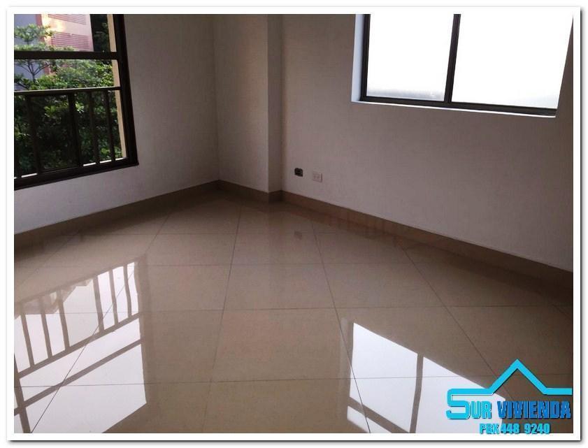 SE ARRIENDA APARTAMENTO EN