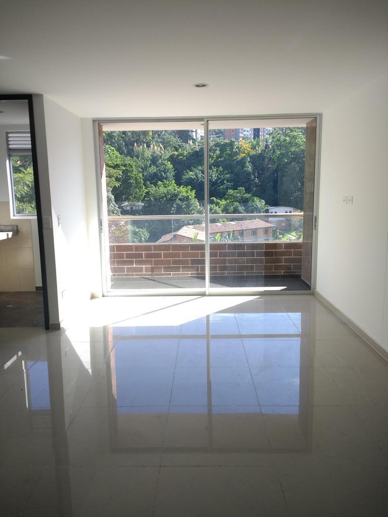 VENDO HERMOSO APARTAMENTO EN EL TRIANON