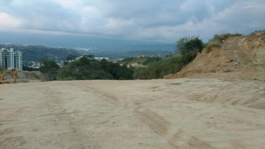 Vendo lotes en giron la campiña una vista un clima excelente finaciacion directa