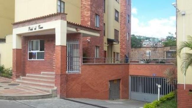 ARRIENDO APARTAMENTO, 52M2, EXTERIOR, 2 ALCOBAS CON CLOSET, CERCA AL CENTRO COMERCIAL CACIQUE,