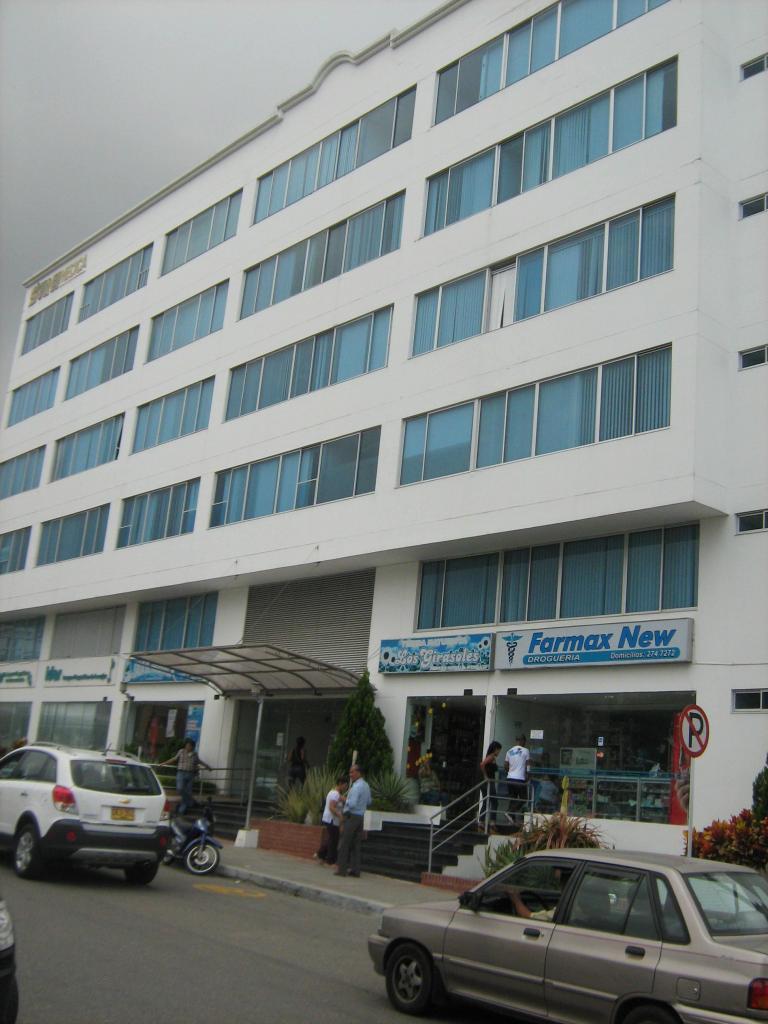 Arriendo Oficina/Consultorio Edificio Surgimedica