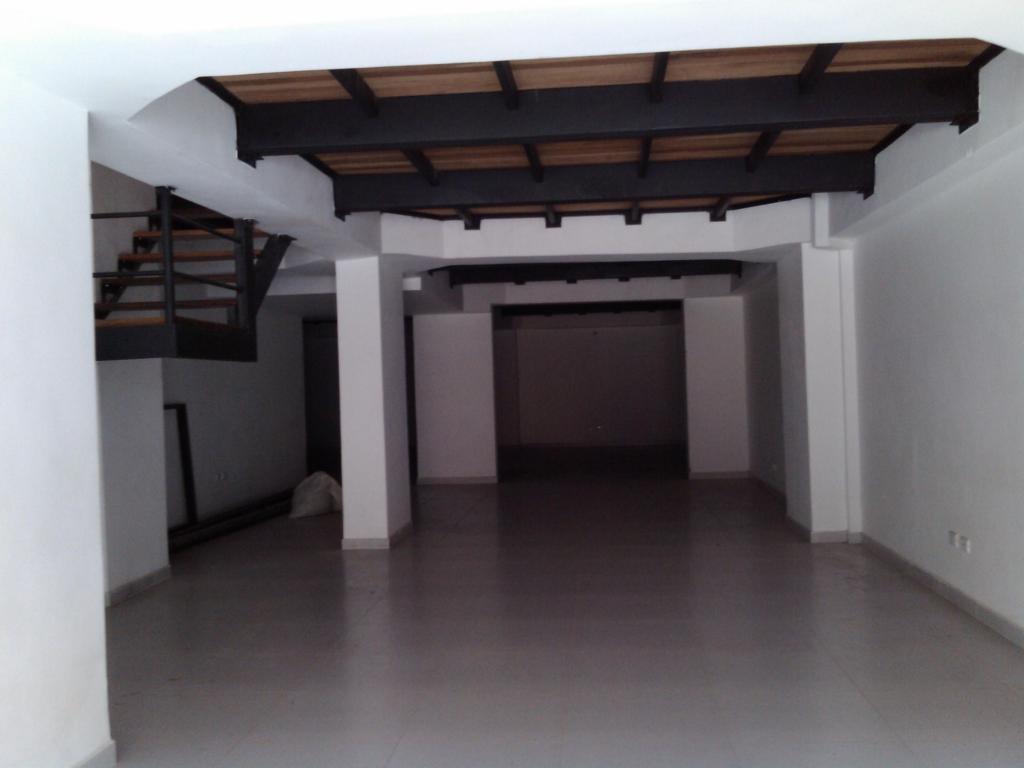 Arriendo local Belen los Alpes Piso 1 y 2 160 mts cuadrados cada uno