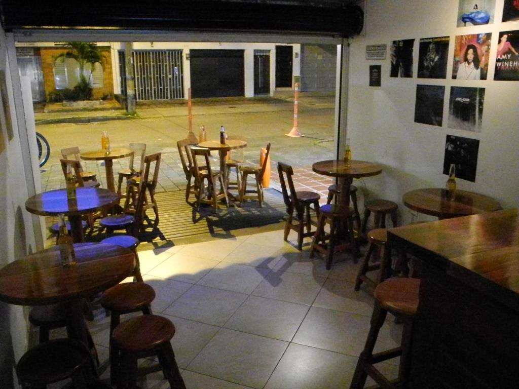 Bar Restaurante Venta Laureles Bolivariana Negocio