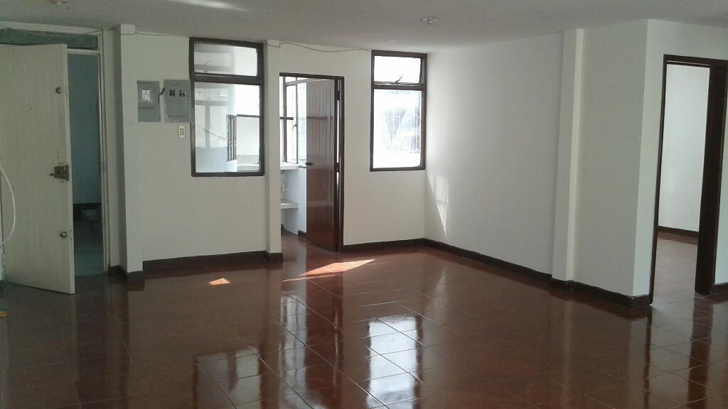 Arriendo Oficina en Lourdes 3er Piso