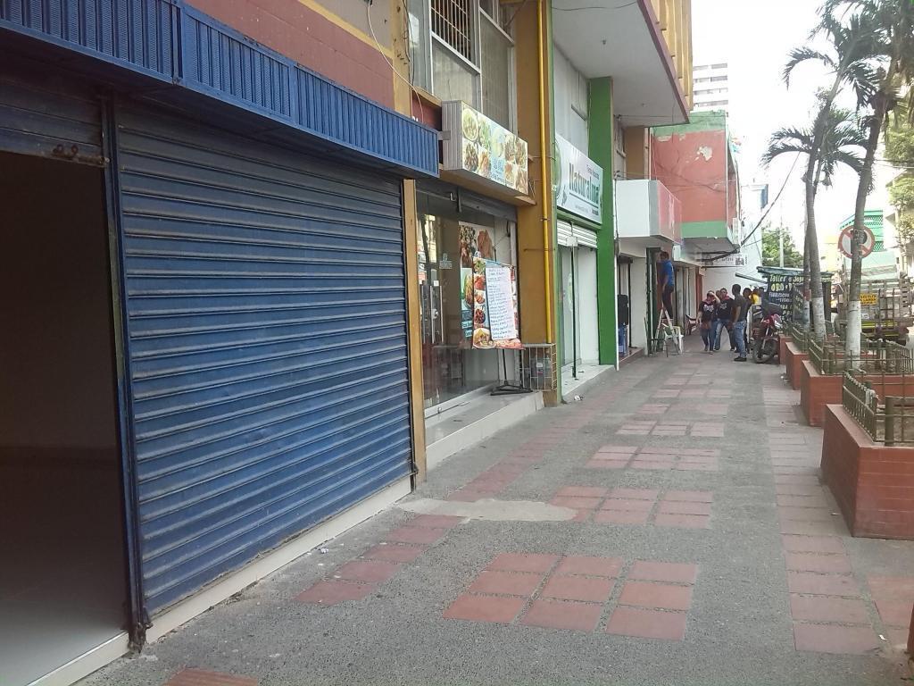 VENDO EDIFICIO DE 6 PLANTAS EN EL CENTRO DE BARRANQUILLA, APTO PARA UN BUEN HOTEL