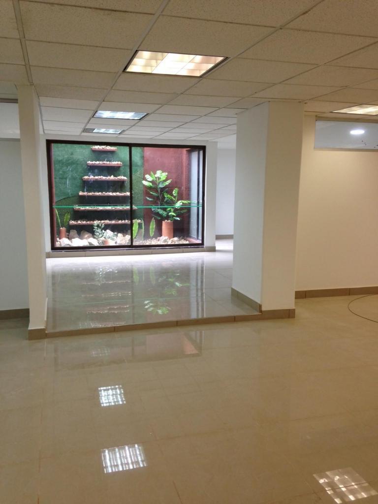 Arriendo CONSULTORIO 120 M2 Carrera 15 105A22  Cel 3154134655 3177606738