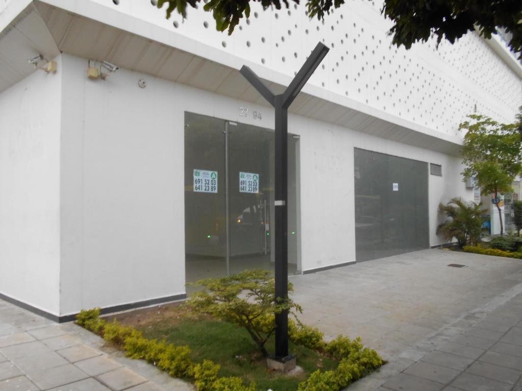 ARRIENDO AMPLIO LOCAL EN SOTOMAYOR