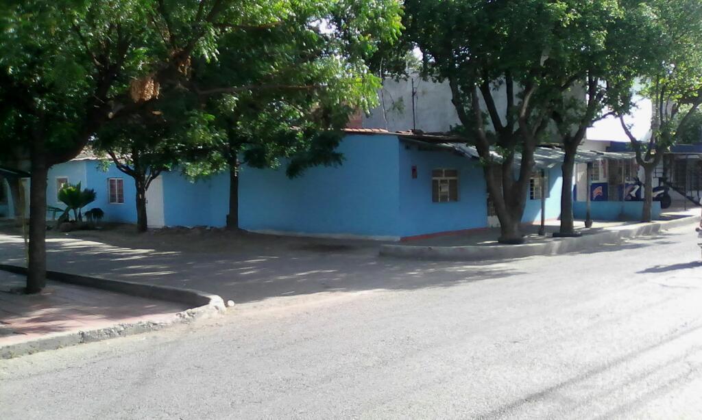 Casa Esquinera Grande Bien Central