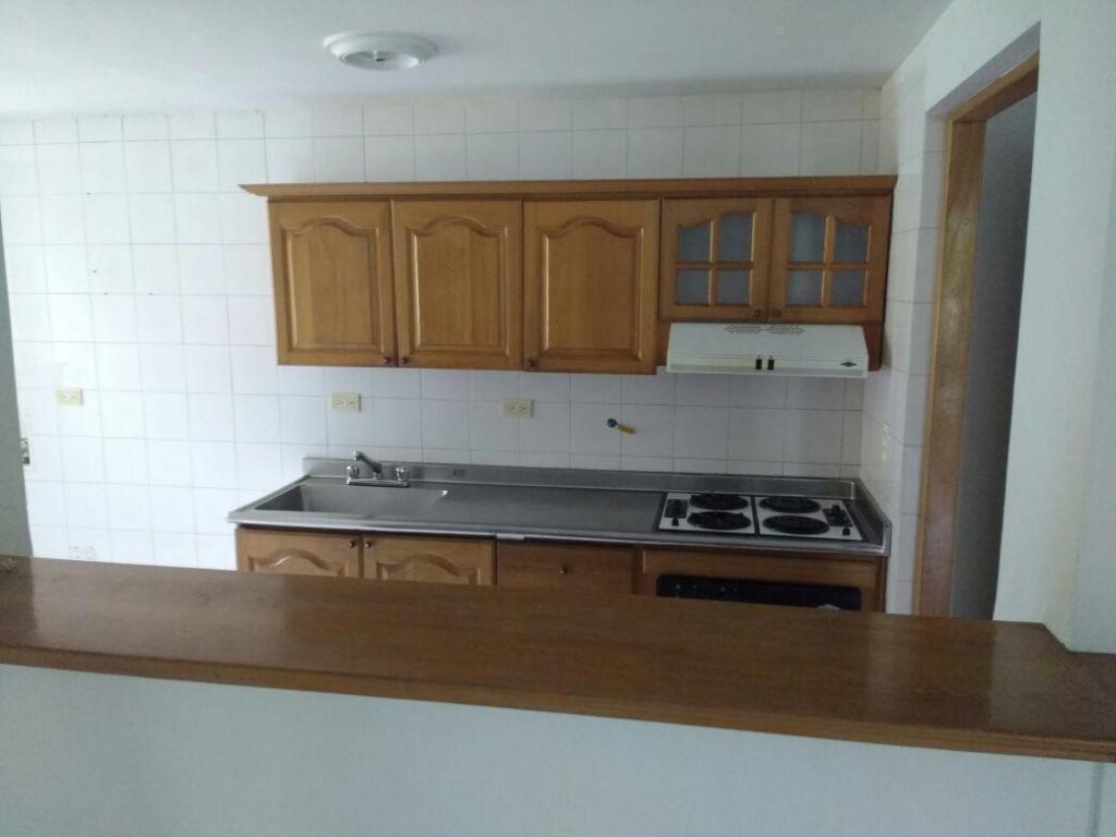 Apartamento en venta. . Zuñiga. Codigo 243583