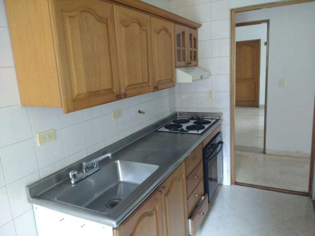 Apartamento en venta. . Zuñiga. Codigo 243583